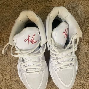 nike basketball new, never worn size 8 mens